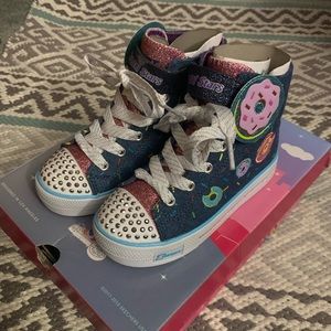 NWT toddler girl Sketchers